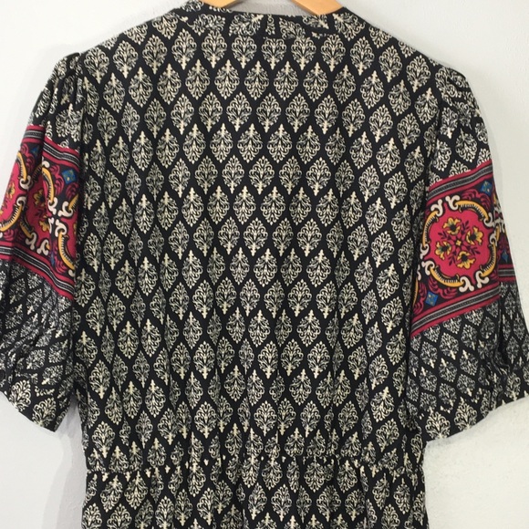 Yumi Black White Ikat Dress Border Print Tie Neck - Picture 10 of 16